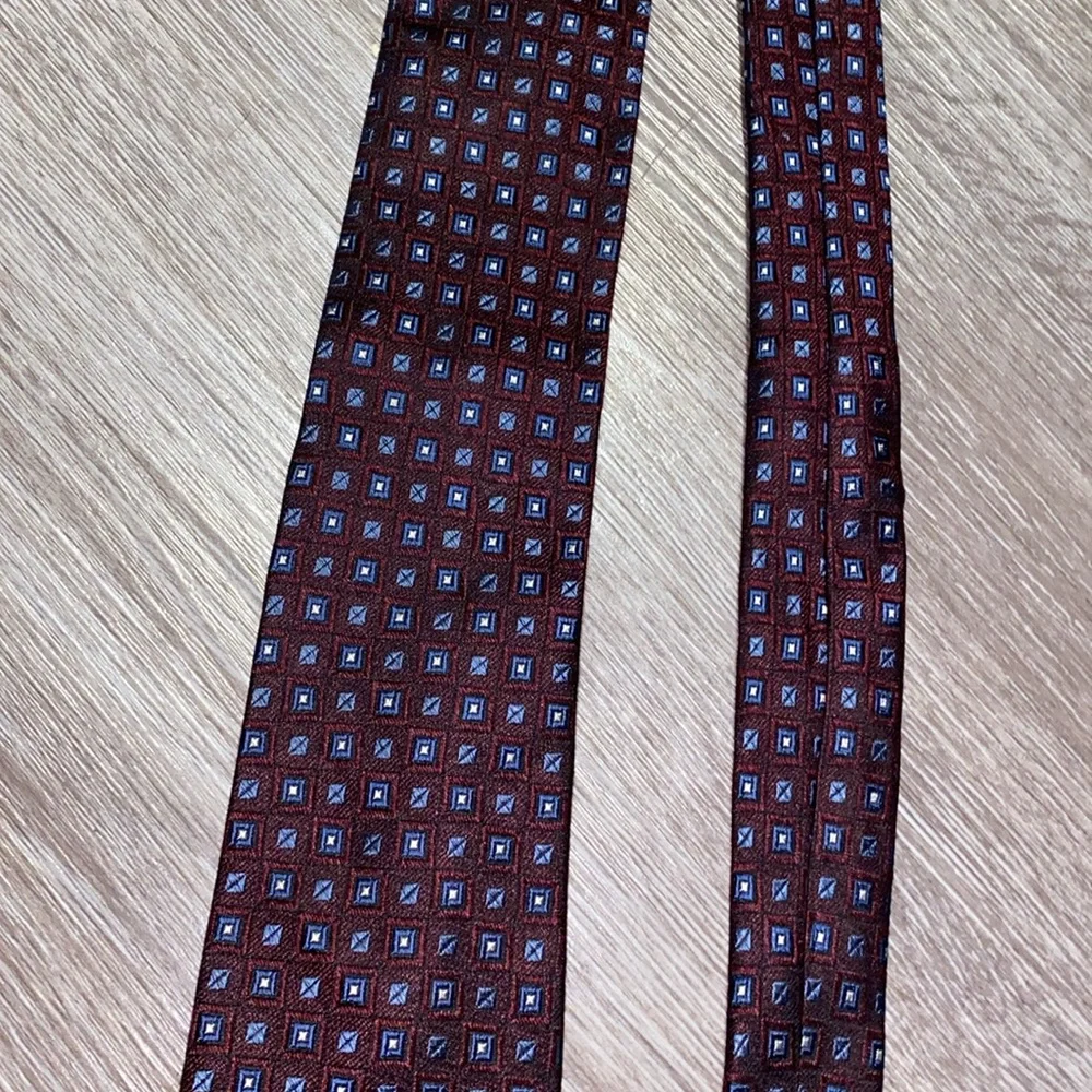 Elegant Big And Tall Burgundy Pronto Uomo Tie